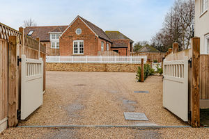 Photo 10- click for photo gallery